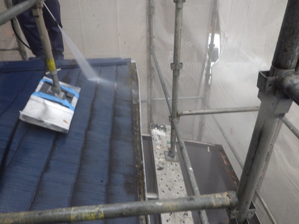 高圧洗浄中です