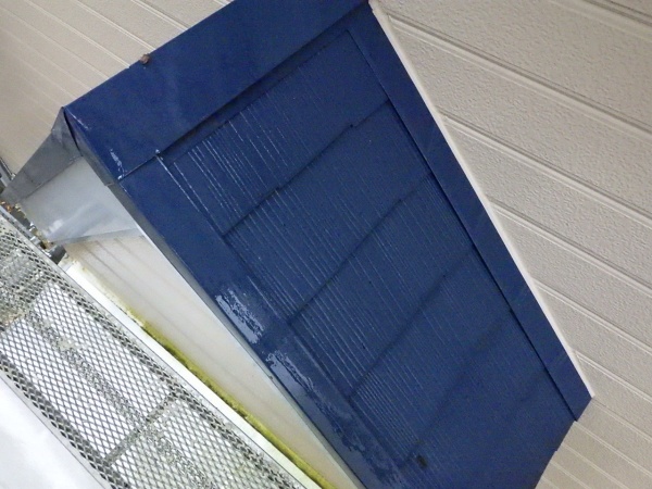 下屋根の洗浄終了です