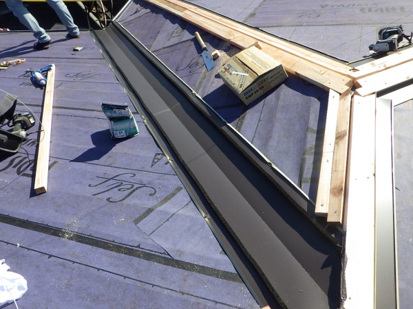 谷樋同士を繋ぎました