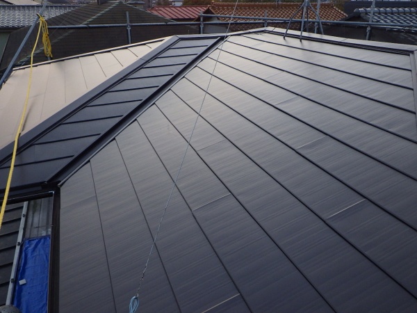大屋根カバー工事が終了しました