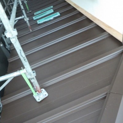 壁水切り下地の取り付け終了です