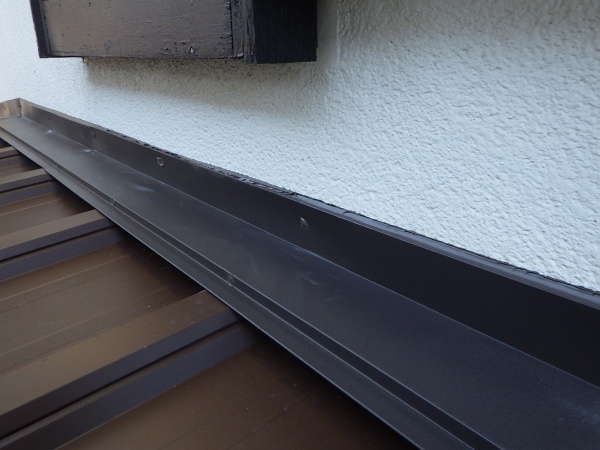 外壁側のシーリングが終了しました