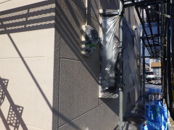 １階の中塗りが終了しました