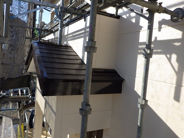 下屋根塗装の完工です