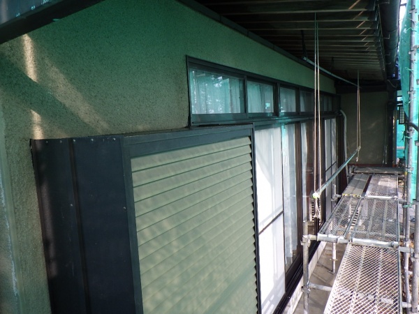 窓周りの高圧洗浄終了です