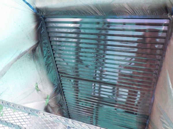 戸袋の上塗り塗装終了です