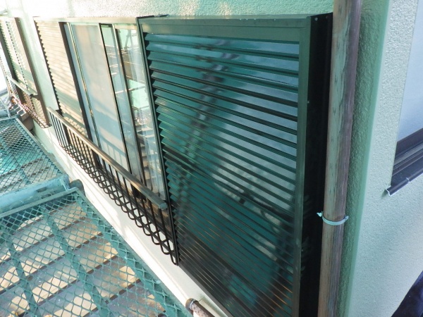 戸袋の上塗り塗装終了です