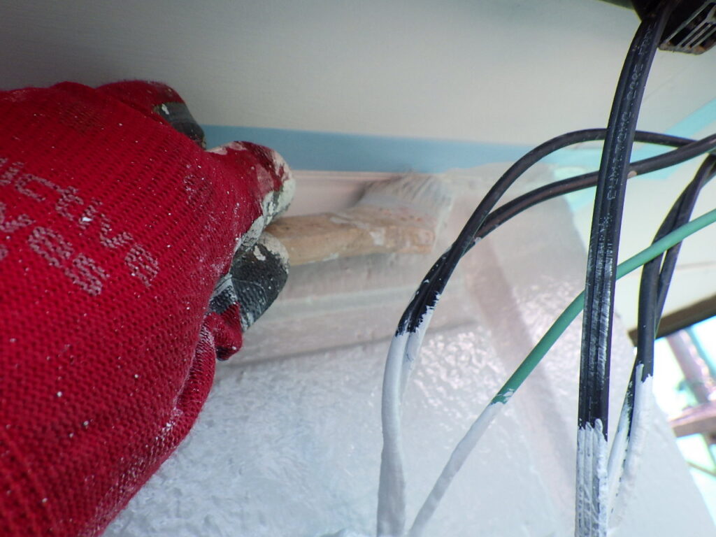 取り合い塗装中です