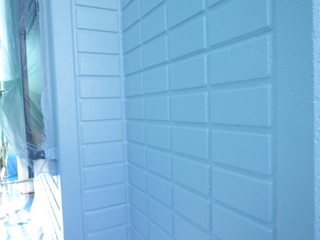 下段外壁上塗り終了です