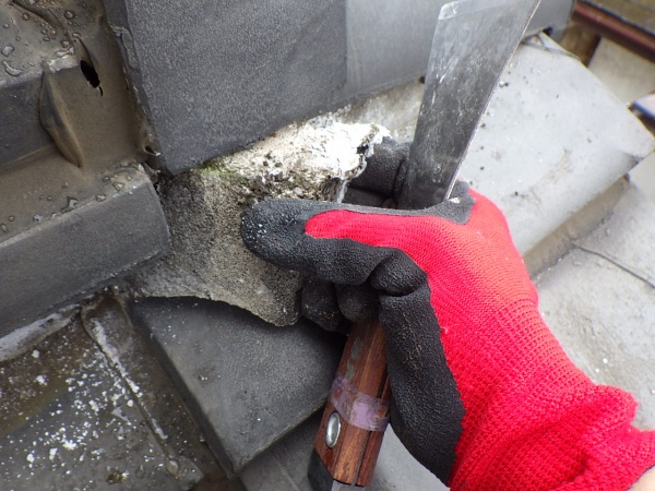 既存漆喰を撤去しました