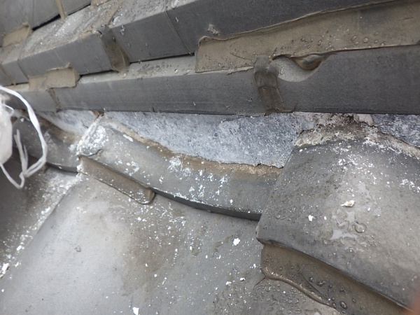 既存漆喰を撤去しました
