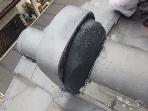 鬼首の漆喰巻き終了です