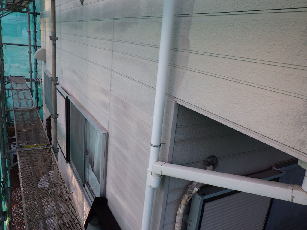 洗浄後の外壁の状態です