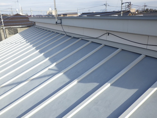 屋根の高圧洗浄が終了しました