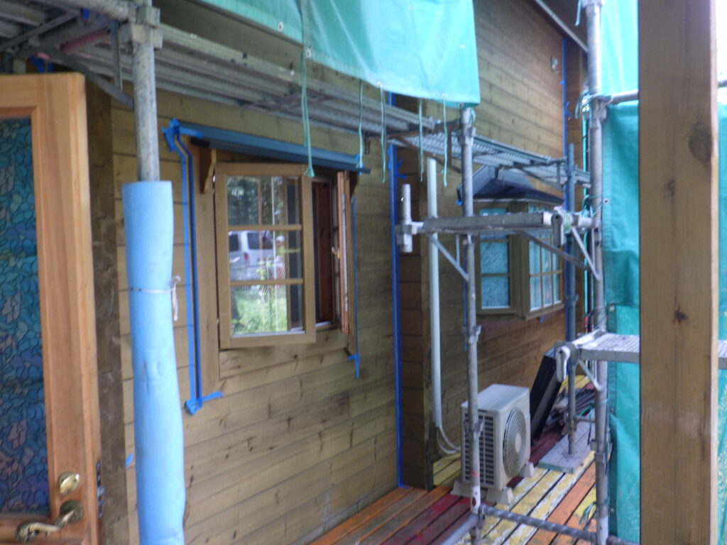 シーリング用の養生をしました