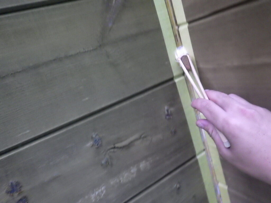 プライマー塗布中です