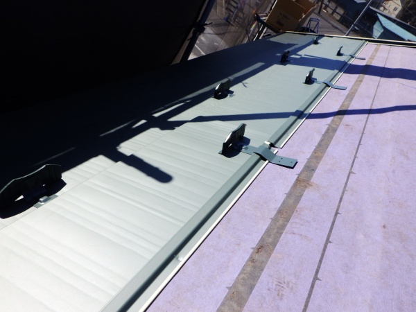 雪止めを取り付けました