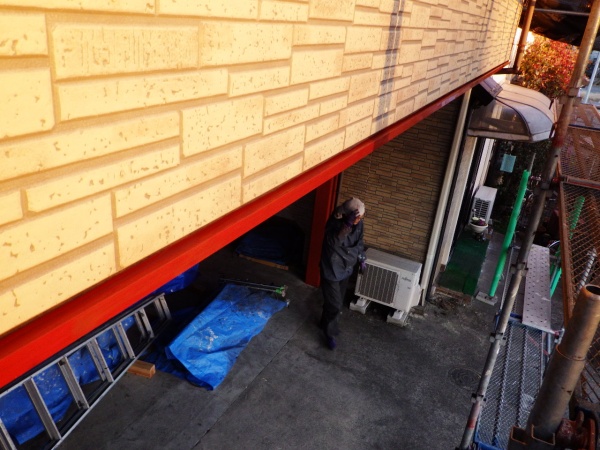 土台水切の錆止めが終了しました