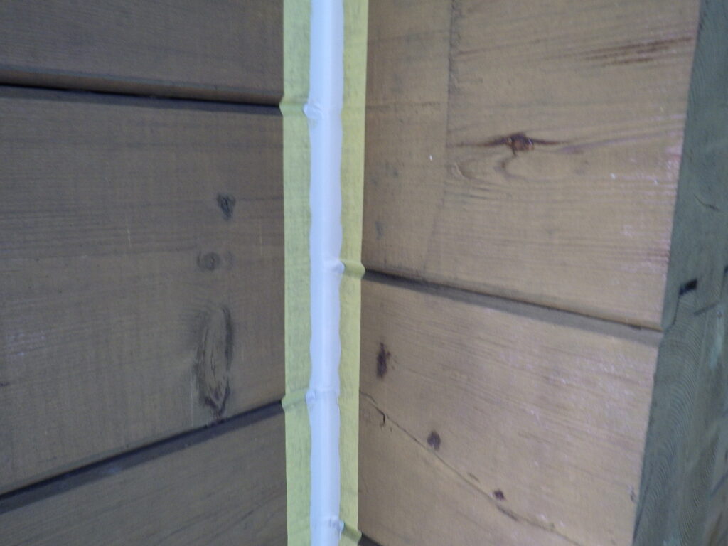 シーリング中です