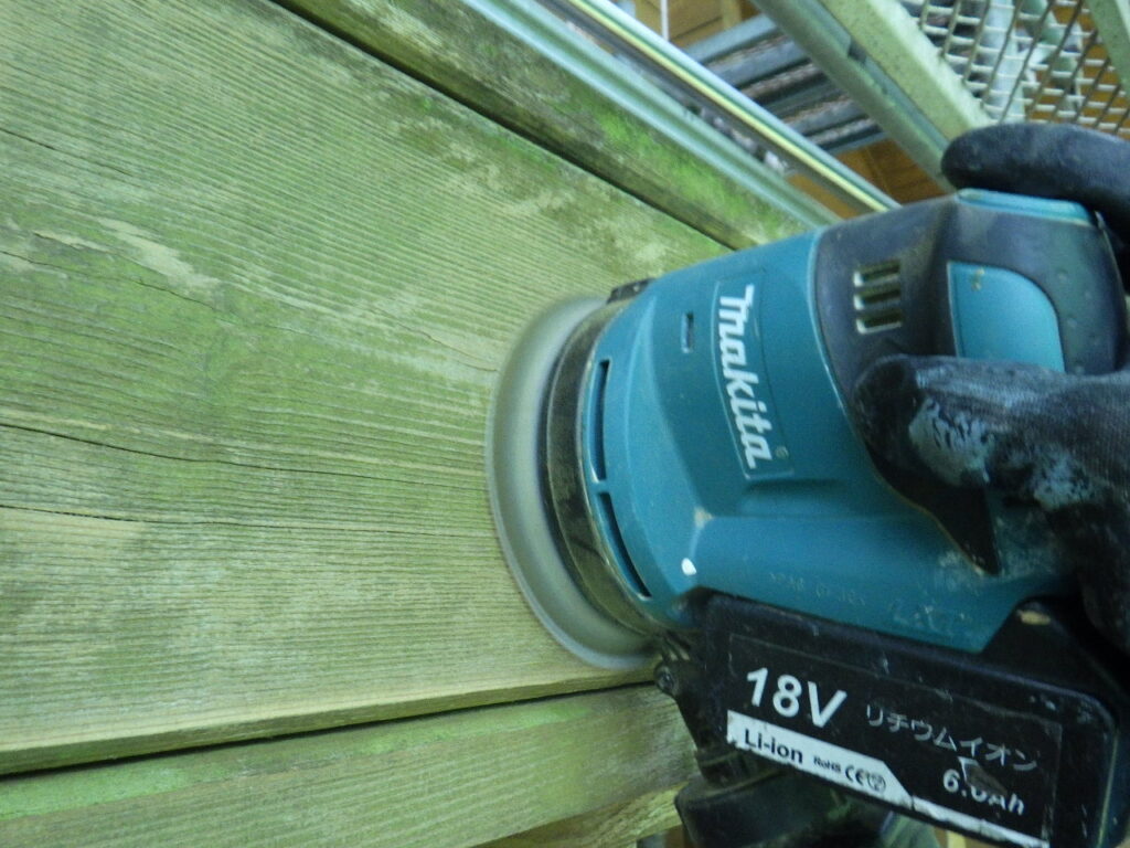 ケレン磨き中です