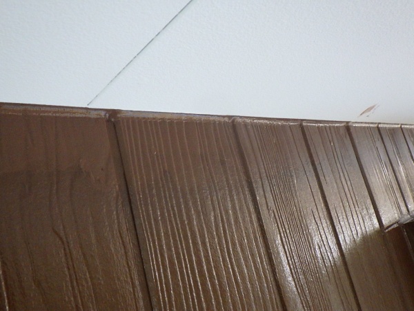 軒天取り合い塗装２回目終了です