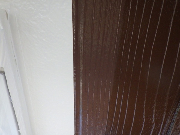 外壁取り合い塗装２回目終了です