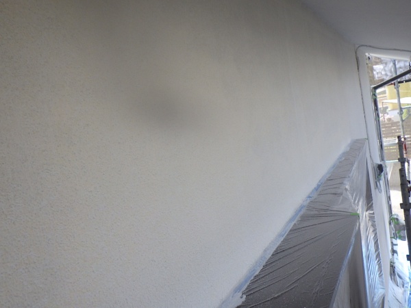 外壁下塗りローラー塗装終了です