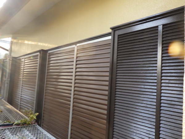 外壁養生を払いました