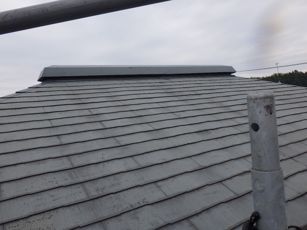 施工前のスレート屋根の状態です