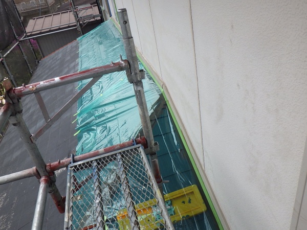 １階屋根の養生が終了しました