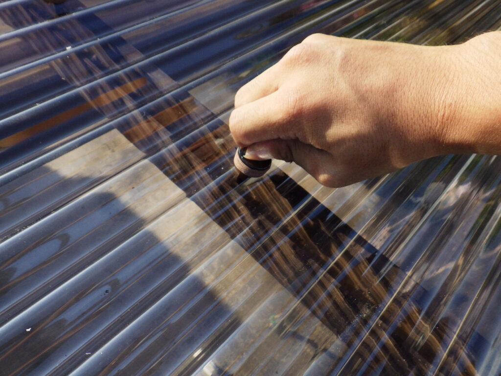 ワンタッチフックで固定中です