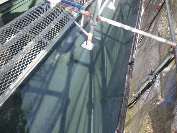 下屋根上塗り塗装終了です