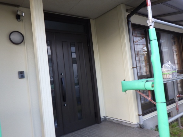 １階外壁塗装の完工です