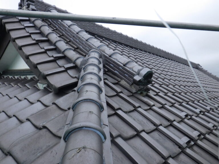 大屋根のラバーロックが終了しました