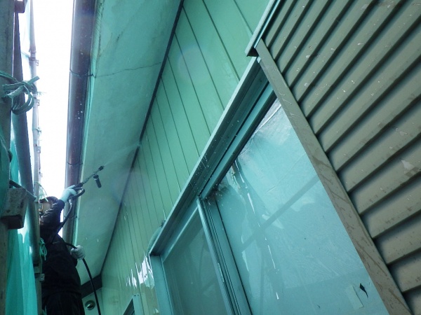 高圧洗浄中です