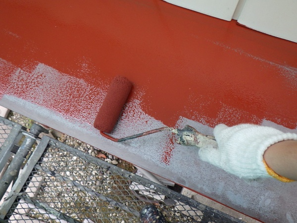 錆止めを塗装中です