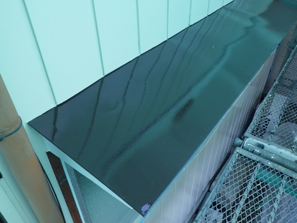 霧よけ天板の中塗り終了です