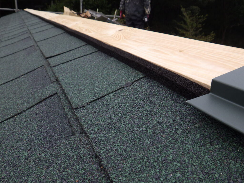 新規棟木の取り付け終了です