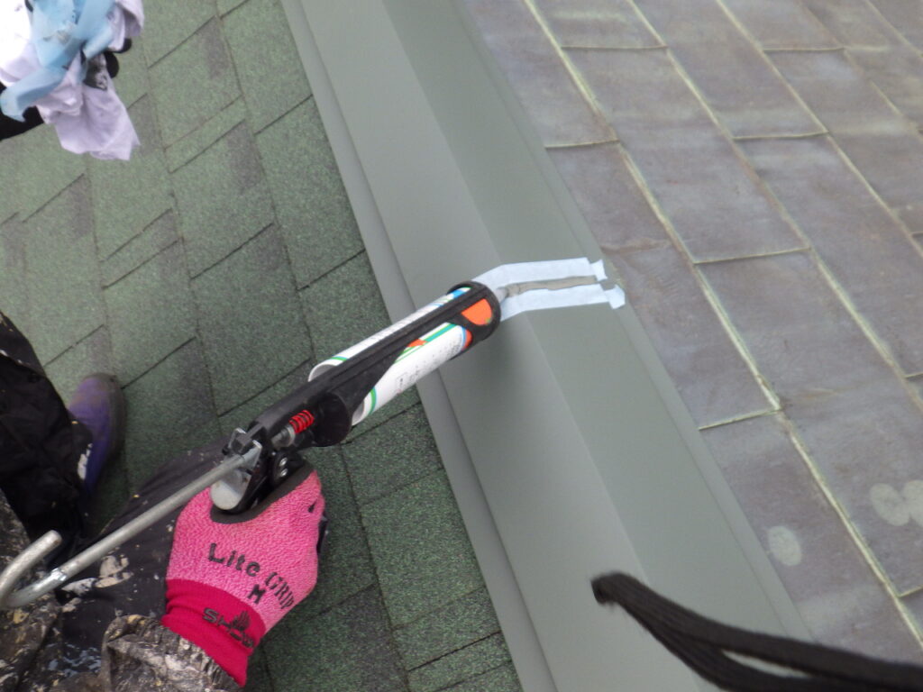 シーリング中です