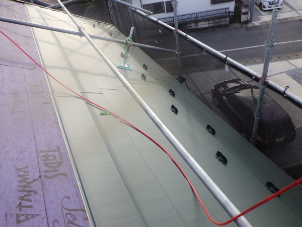 雪止めの取り付け終了です