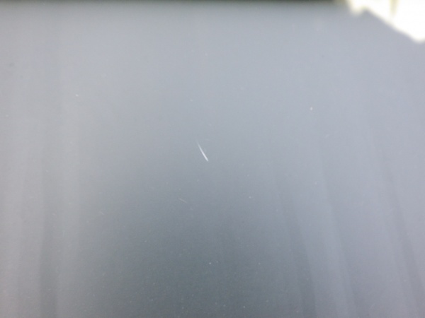 作業中に出来た小さな傷です