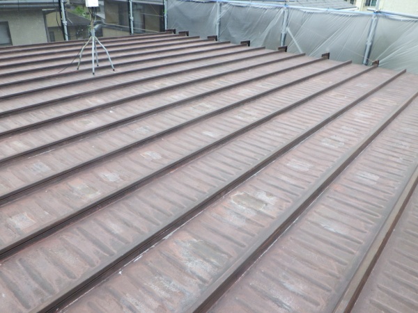 板金屋根のケレン終了です