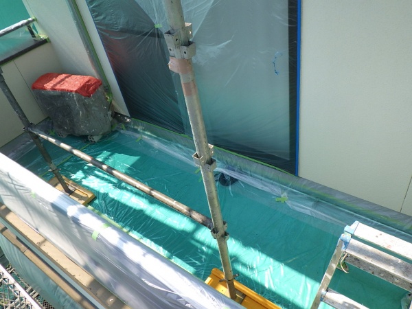塗装用の養生をしました