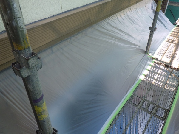 塗装用の養生をしました