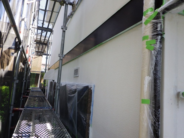 中下段の外壁下塗り終了です