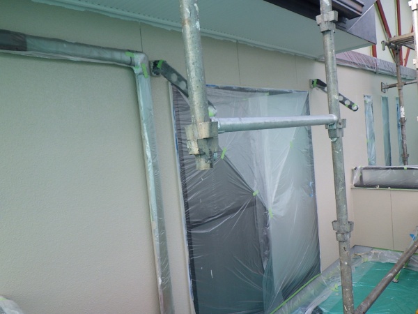 ２階外壁の上塗り塗装終了です