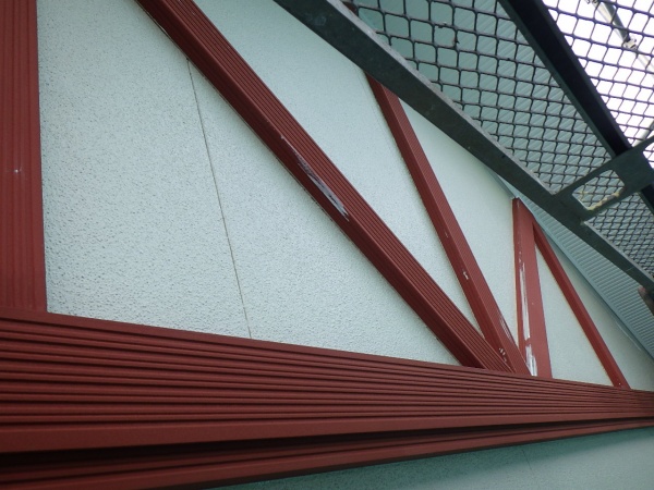 幕板の養生剥がし終了です