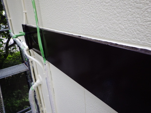 幕板の中塗り終了です