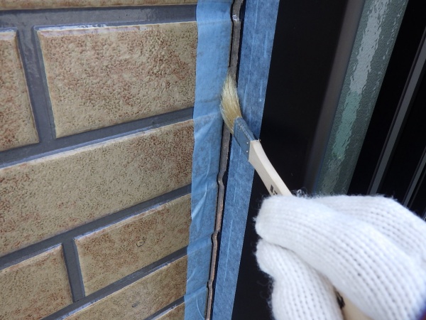 プライマー塗布中です