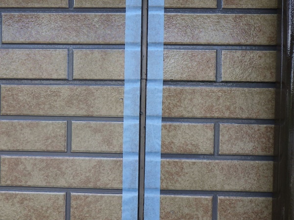 シーリング用養生をしました